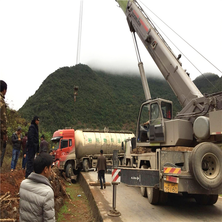 灵宝吊车道路救援24小时